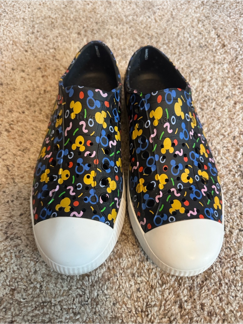 Disney Native Women’s Size 9 Sneakers